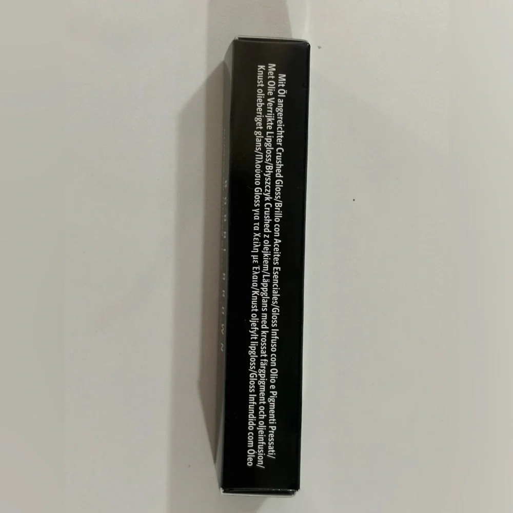 NWT Bobbi Brown Crushed Oil-Infused Lip Gloss in New Romantic Sealed Box